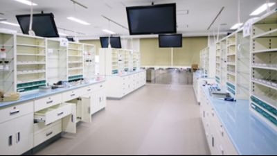 Faculty of Pharma-Science Training Room (Training lab for drug preparation)