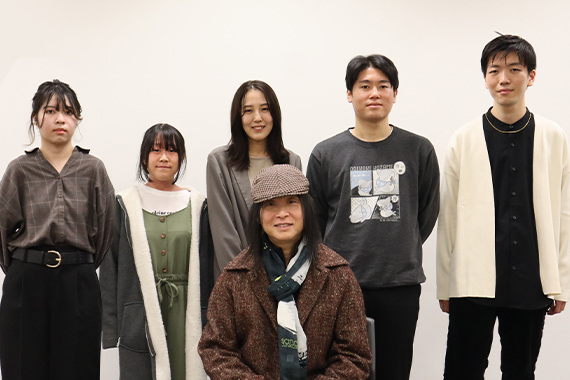 Specially Appointed Professor Tsuji's Creative Writing and Passionate Tsuji Seminar was held.