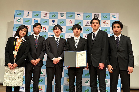 A student from Faculty of Economics won the grand prize at the 15th University Consortium Hachioji Student Presentation.