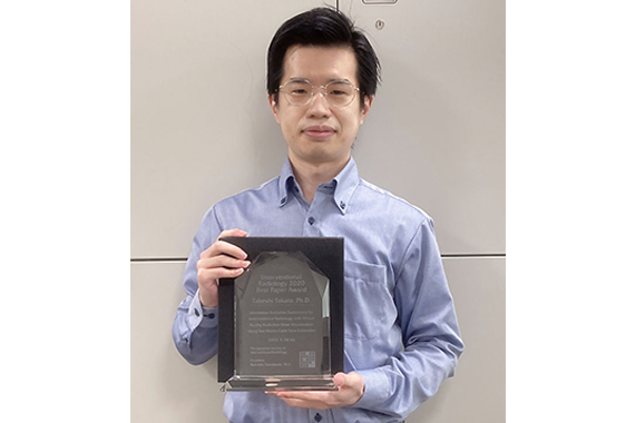 Assistant Professor Takada receives the 5th Interventional Radiology Outstanding Paper Award