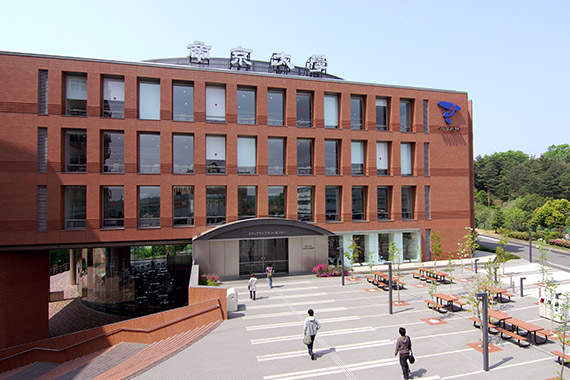 Teikyo University Media Library Center (MELIC)