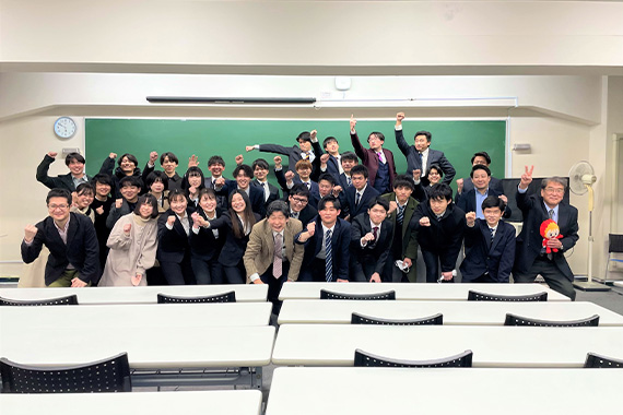 Wakayama Seminar students participated in the 2023 Japan Active Learning Seminar Research Results Presentation