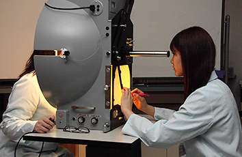 Image photograph of facilities and equipment used in the Department of Orthoptics